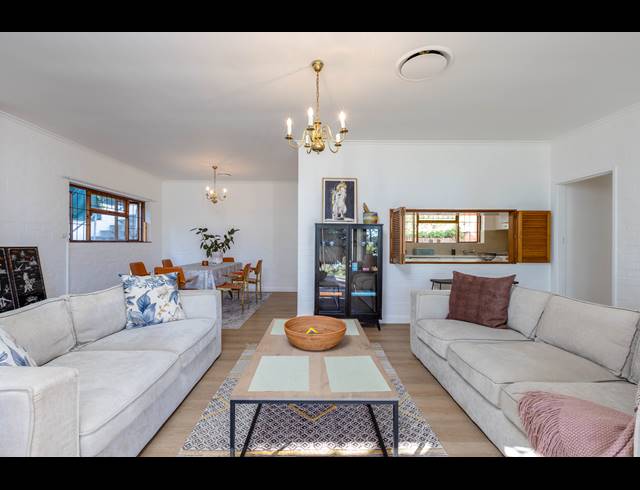 3 BEDROOM HOUSE TO LET IN CAMPS BAY
